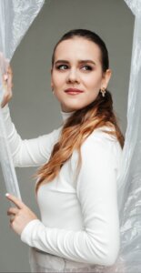 Катя. Ушла от абьюзера и теперь счастлива с любящим, добрым, заботливым мужчиной